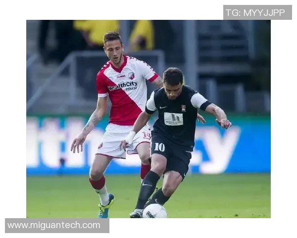 鹿特丹与艾克马亚的精彩对决揭示荷甲联赛的竞争魅力与球队实力较量